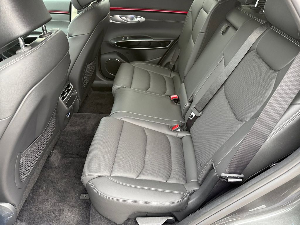 2026 GENESIS GV70 Standard - Photo 11