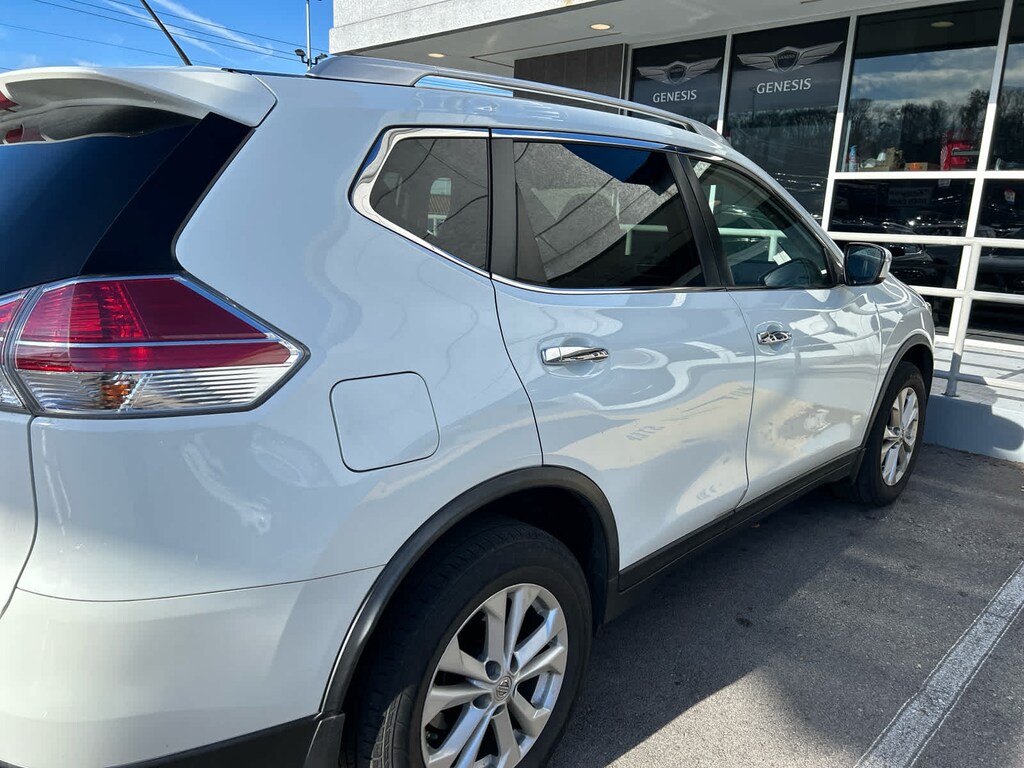 Used 2016 Nissan Rogue SV SUV