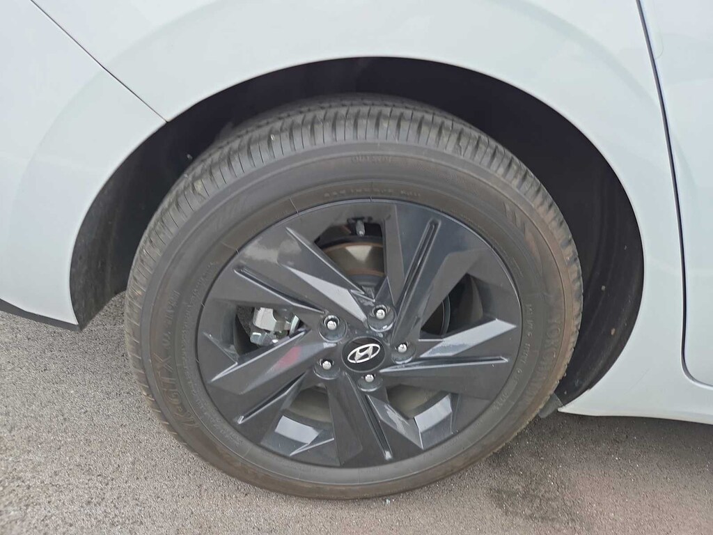 Used 2021 Hyundai Elantra HEV SEL Sedan