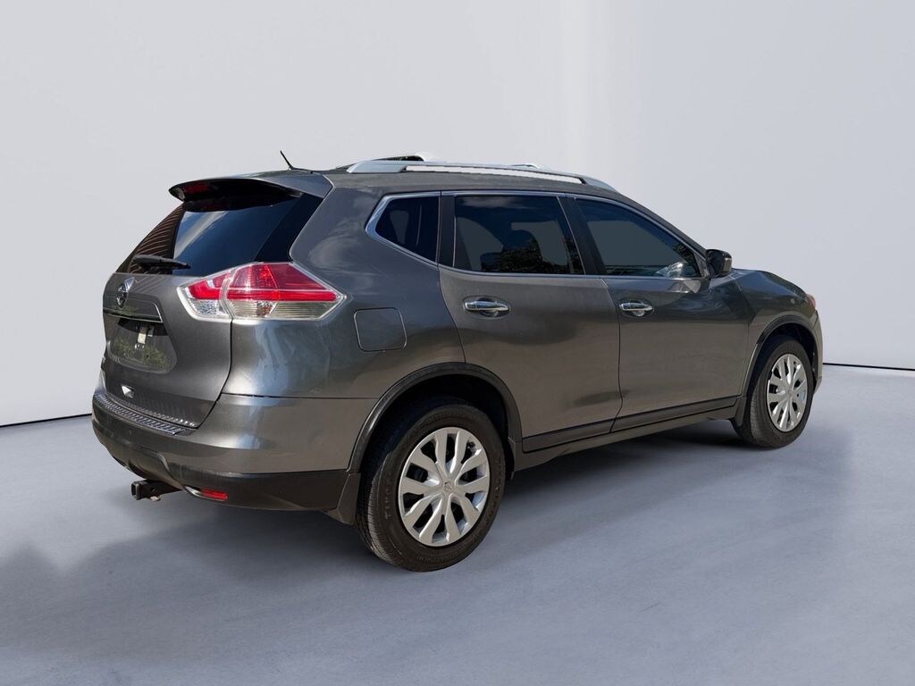 Used 2016 Nissan Rogue S SUV