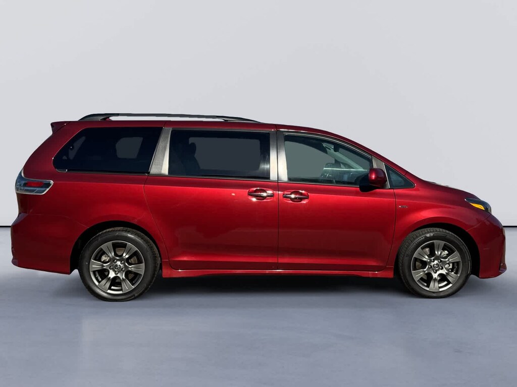 Used 2020 Toyota Sienna SE 7 Passenger Van