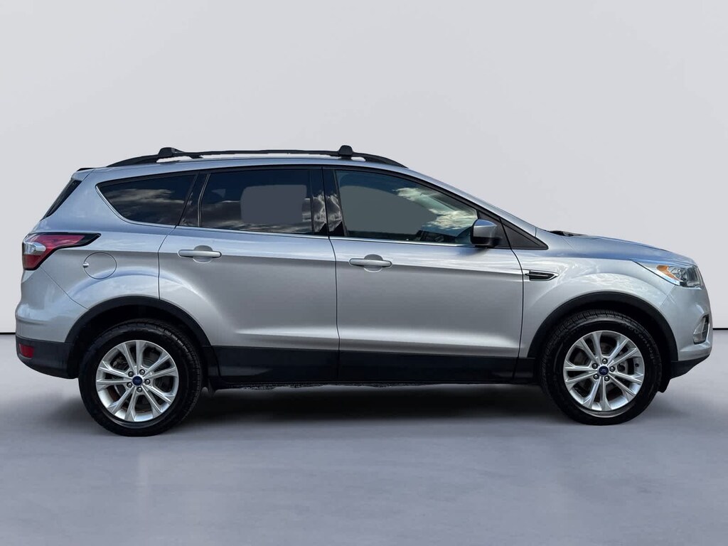 Used 2017 Ford Escape SE SUV
