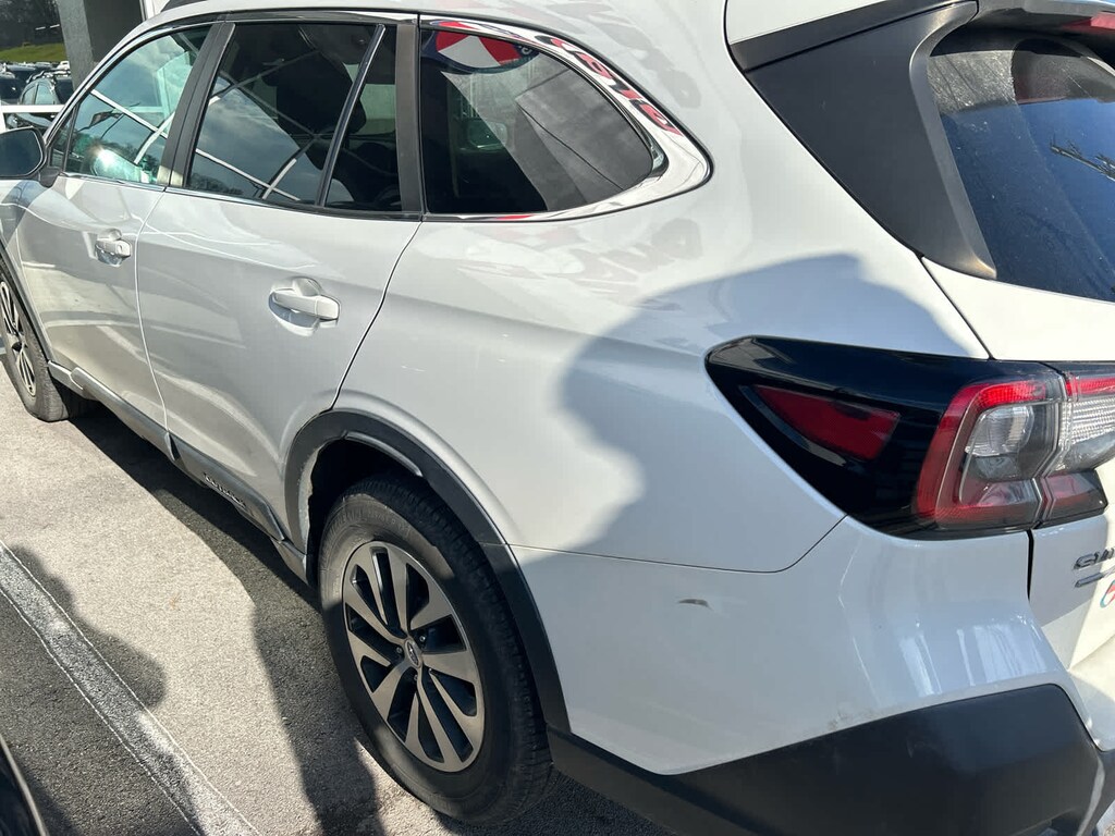 Used 2022 Subaru Outback Premium SUV