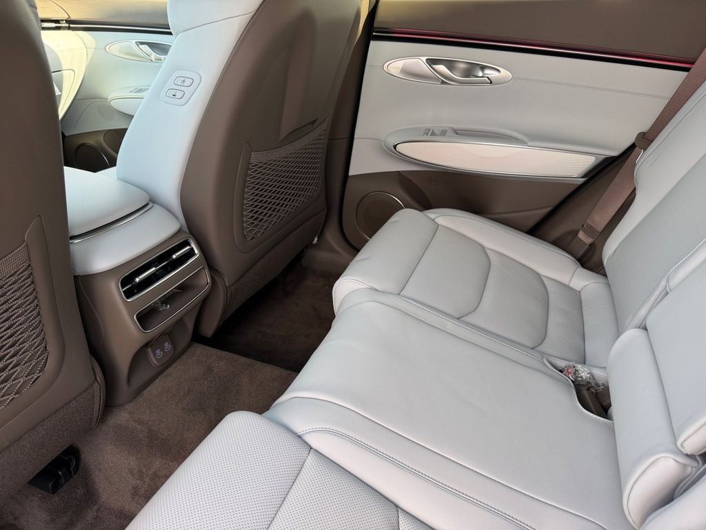 2026 GENESIS GV70 Advanced - Photo 14