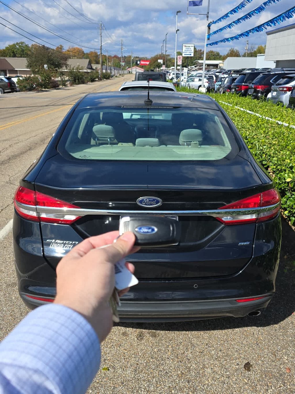 Used 2017 Ford Fusion SE Sedan