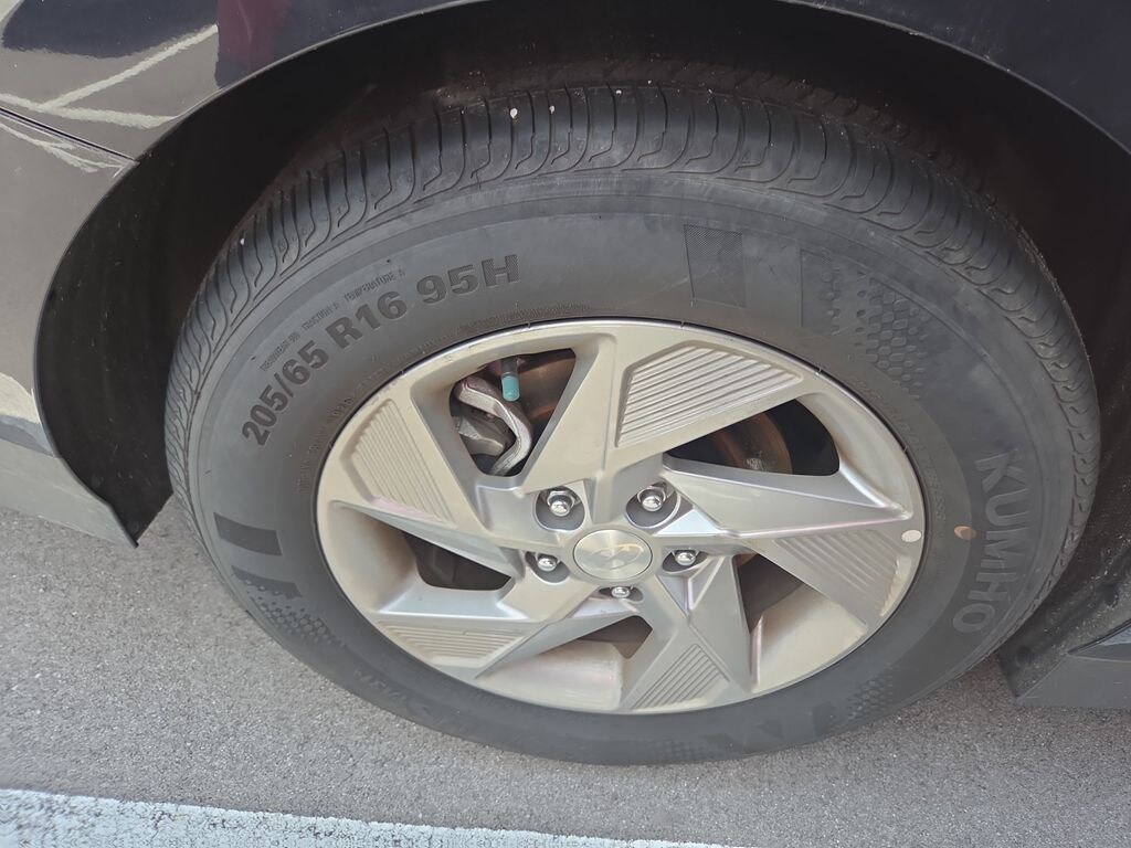 Used 2025 Hyundai Sonata SE Sedan