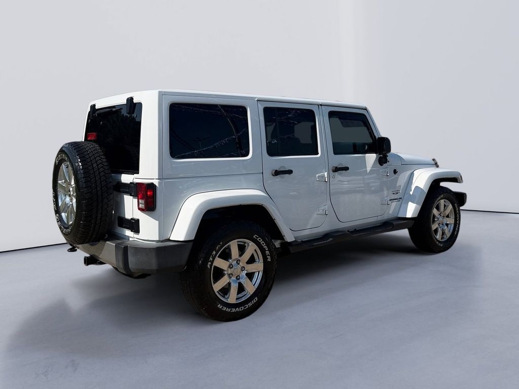 Used 2017 Jeep Wrangler Unlimited Sahara SUV