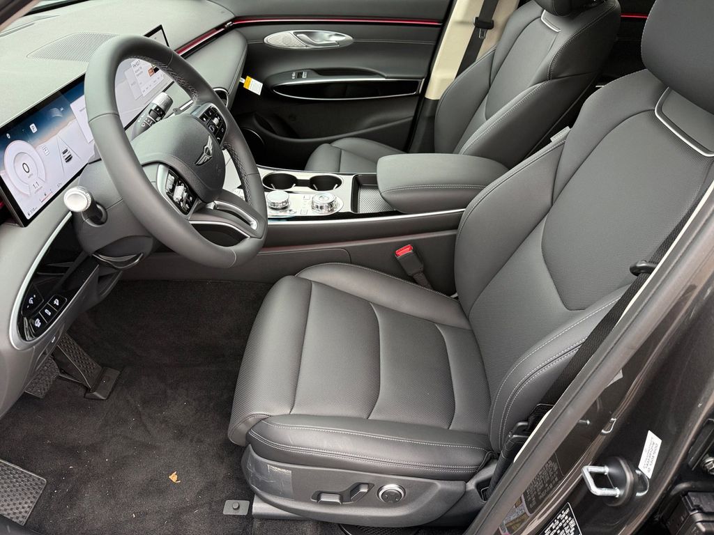 2026 GENESIS GV70 Standard - Photo 10