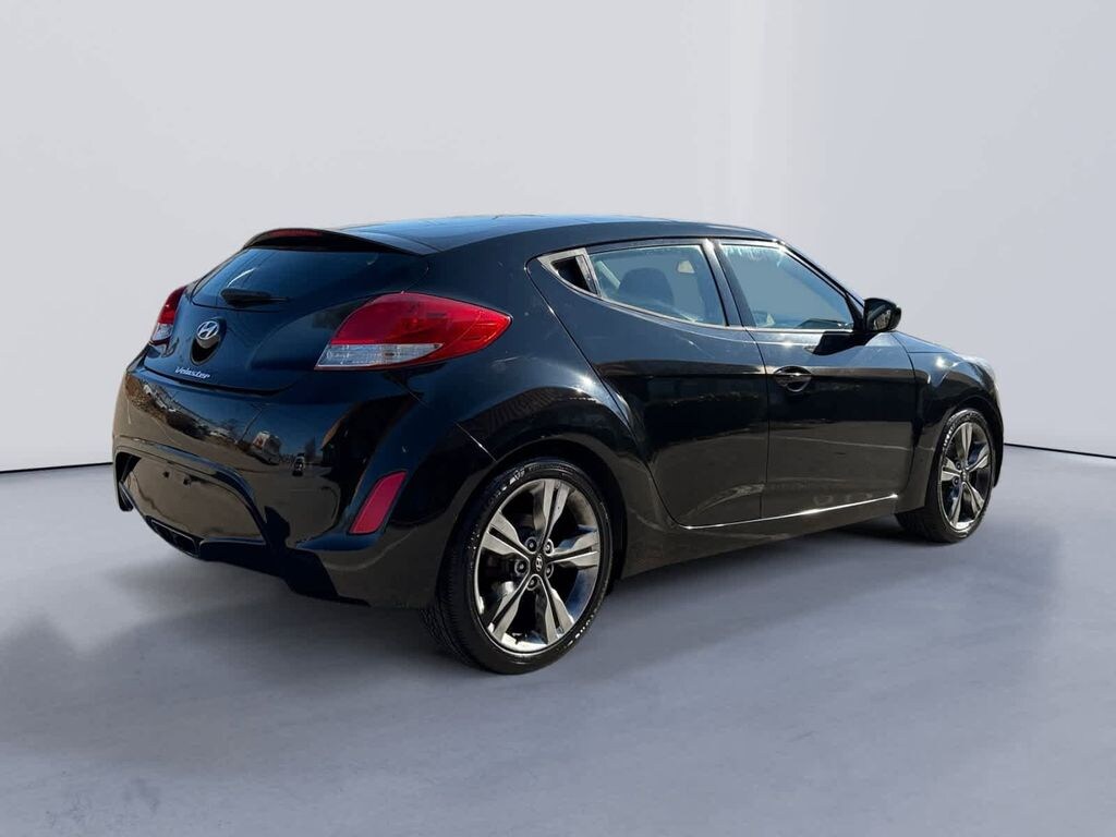 Used 2017 Hyundai Veloster Value Edition Hatchback