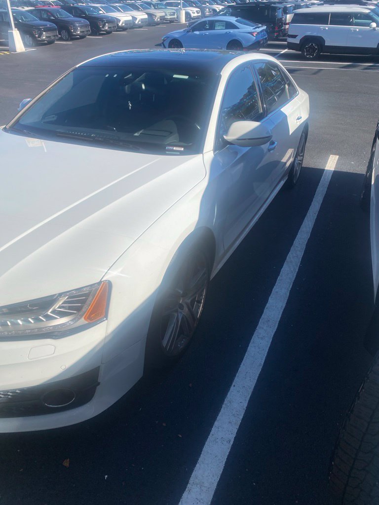  Audi A8