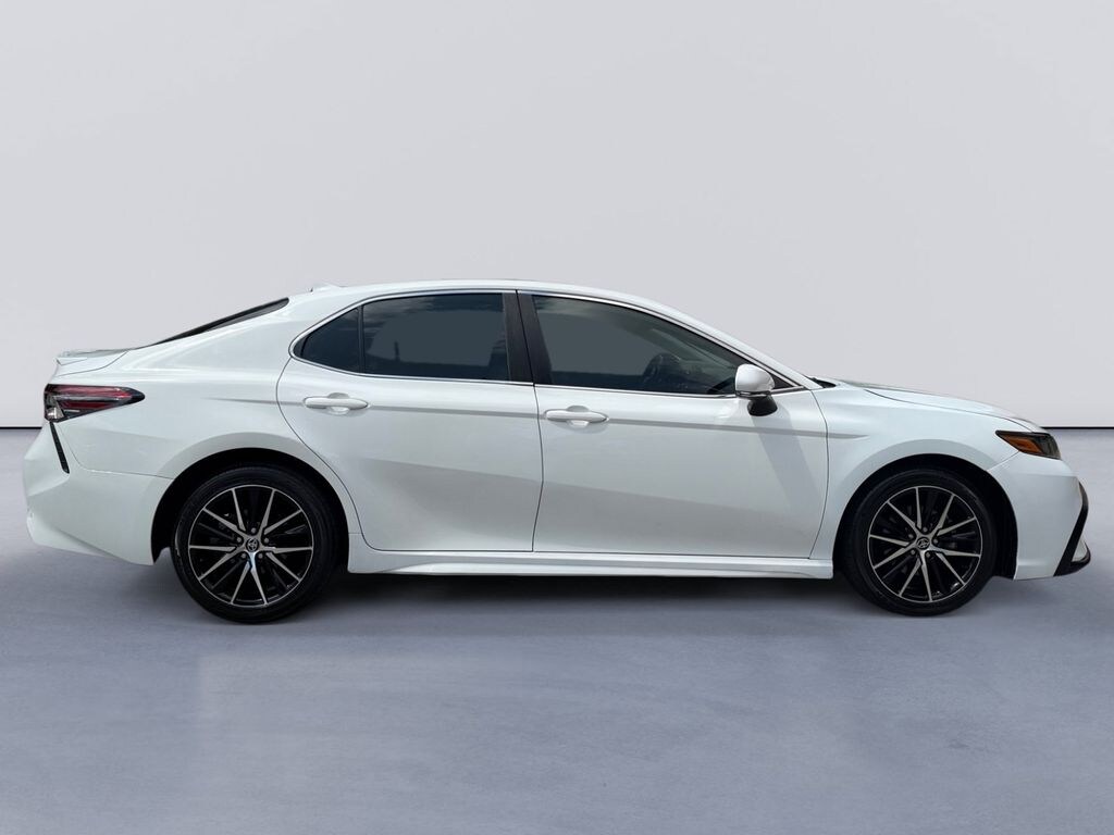 Used 2023 Toyota Camry SE Sedan