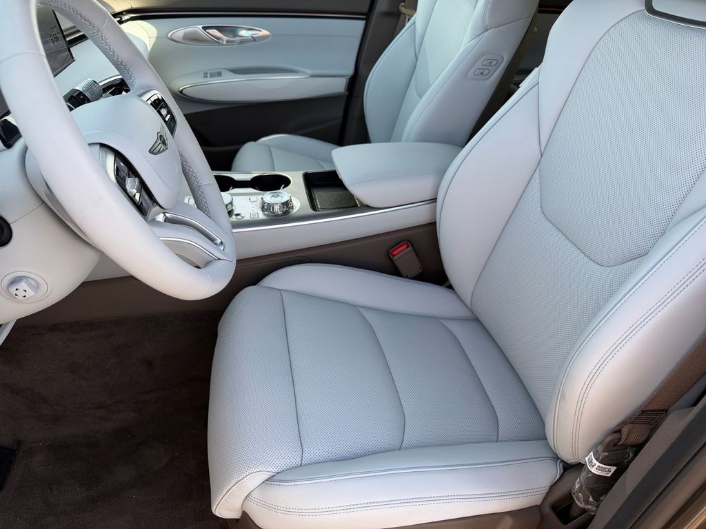 2026 GENESIS GV70 Advanced - Photo 10