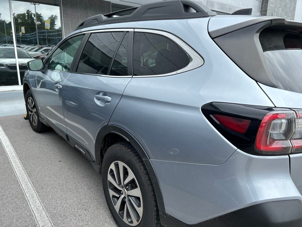 Used 2022 Subaru Outback Premium SUV