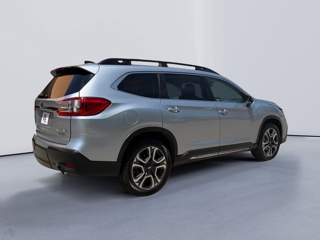 Used 2023 Subaru Ascent Limited SUV