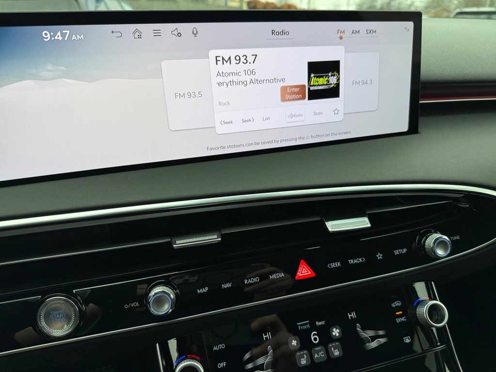 2026 GENESIS GV70 Standard - Photo 16