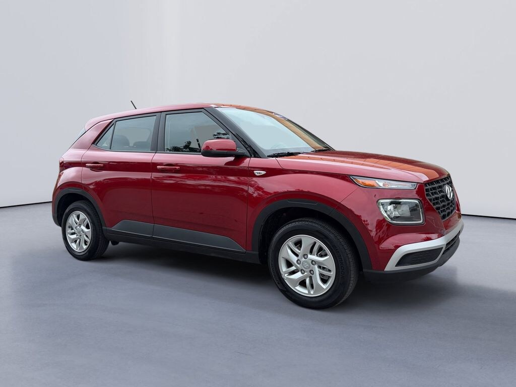 Used 2026 Hyundai Venue SE SUV