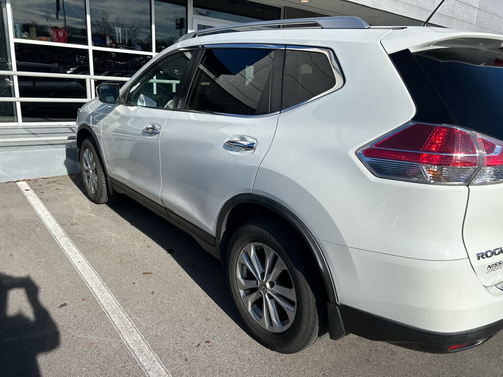 Used 2016 Nissan Rogue SV SUV