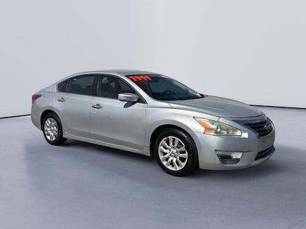 2013 Nissan Altima 2.5 S Sedan