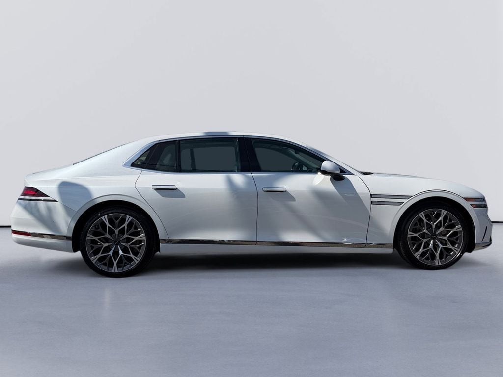 New 2026 Genesis G90 3.5T e-SC Sedan