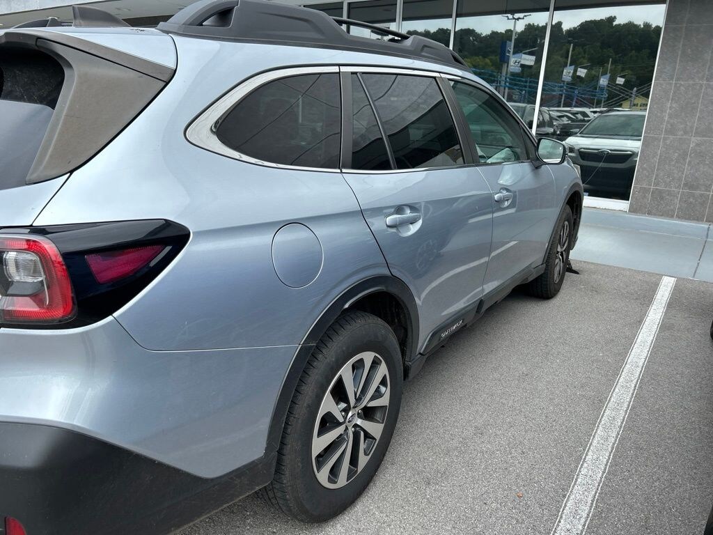 Used 2022 Subaru Outback Premium SUV