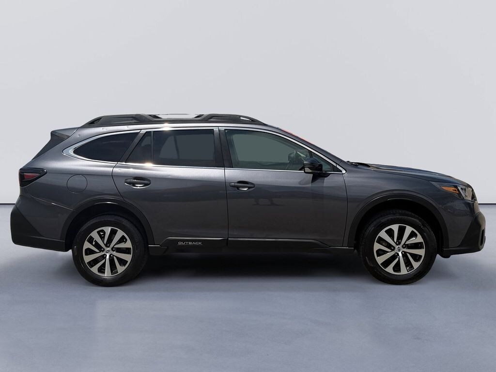 Used 2022 Subaru Outback Premium SUV