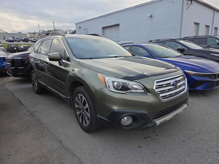 2017 Subaru Outback 2.5i Limited with SUV