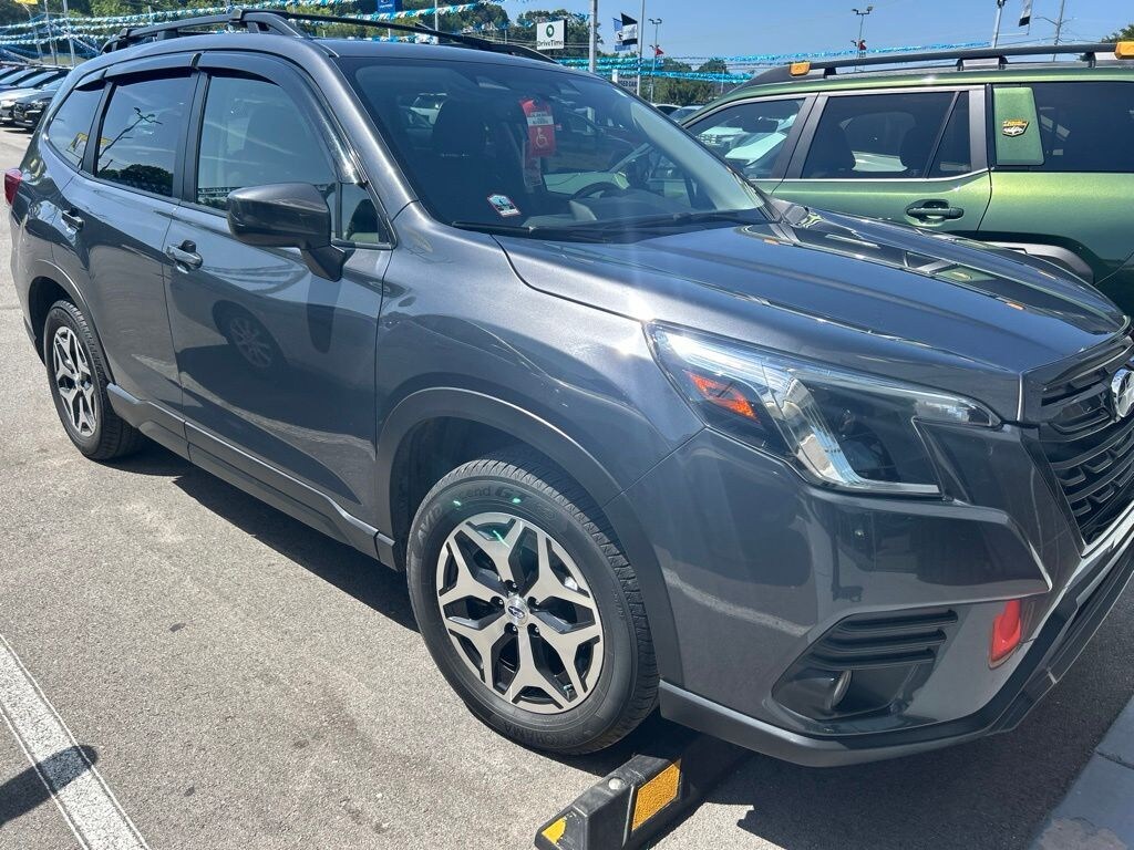 Used 2023 Subaru Forester Premium SUV