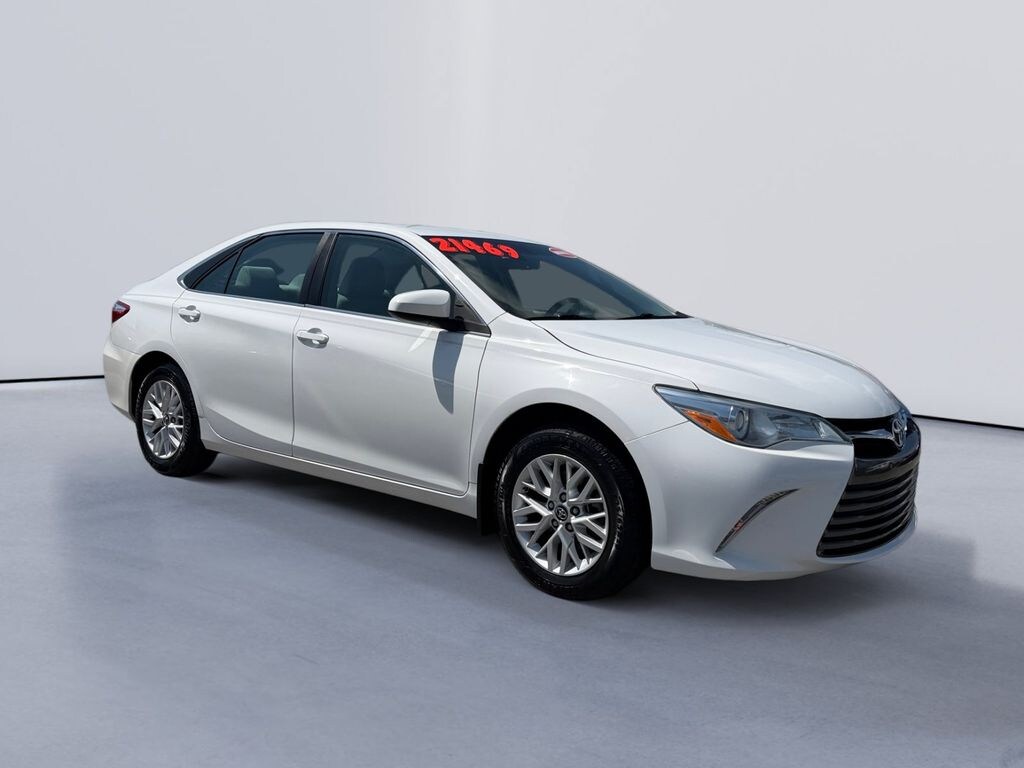 Used 2017 Toyota Camry LE Sedan