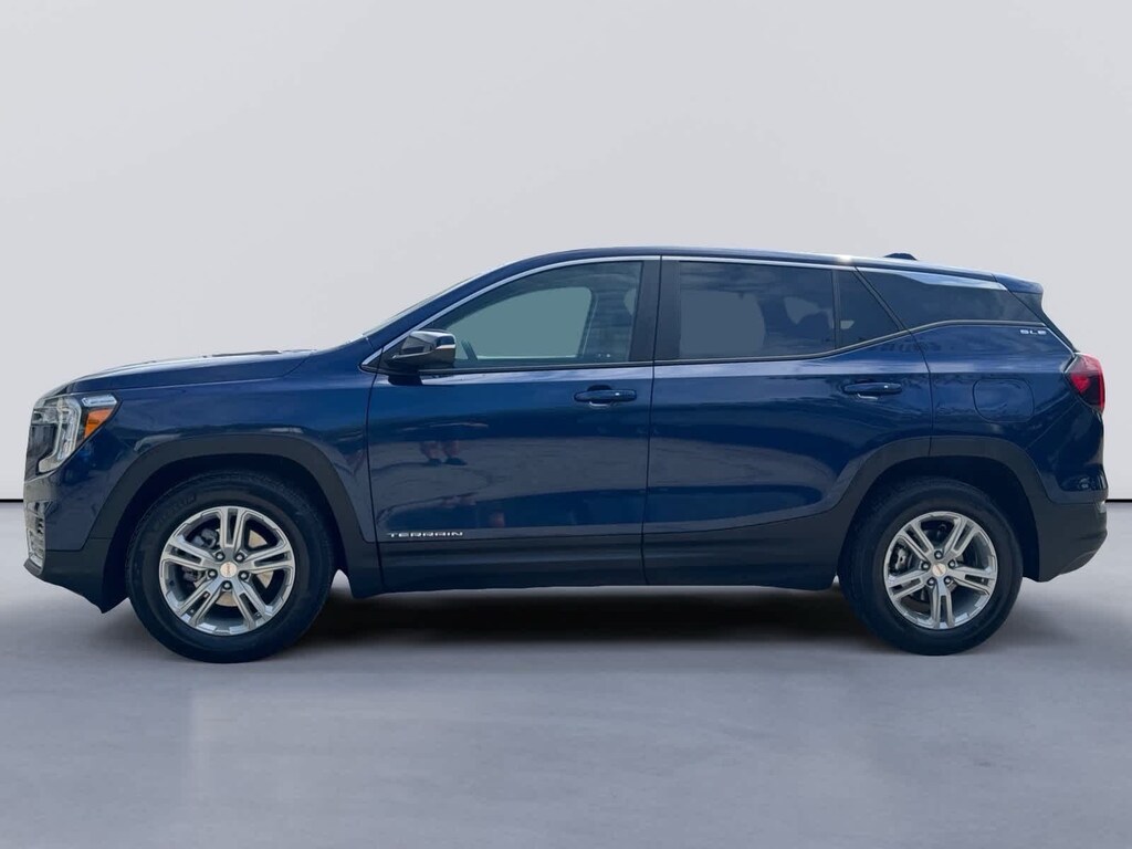 Used 2023 GMC Terrain SLE SUV