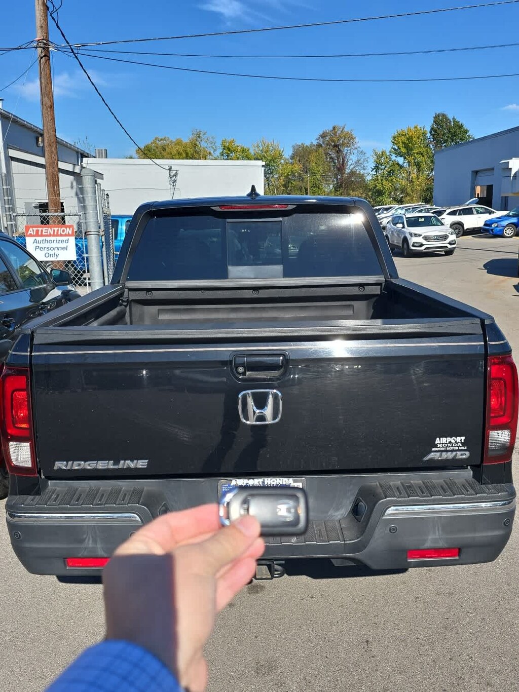 Used 2017 Honda Ridgeline RTL-E AWD Truck Crew Cab