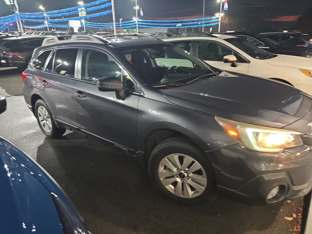Used 2018 Subaru Outback 2.5i Premium with SUV