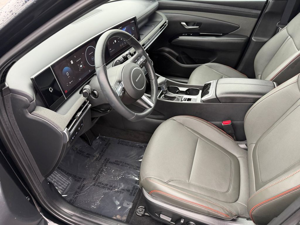 2025 Hyundai Santa Cruz Limited - Photo 10