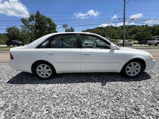 Used 2000 Toyota Avalon XLS Bucket Sedan for sale in Knoxville, TN