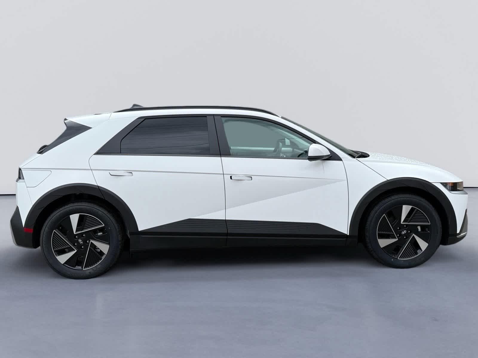 2025 Hyundai Ioniq 5 SEL photo 2