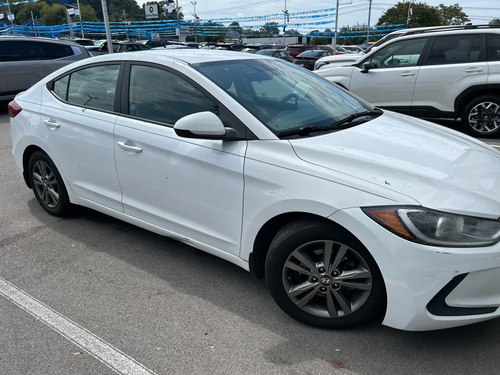 2017 Hyundai Elantra SE photo 2