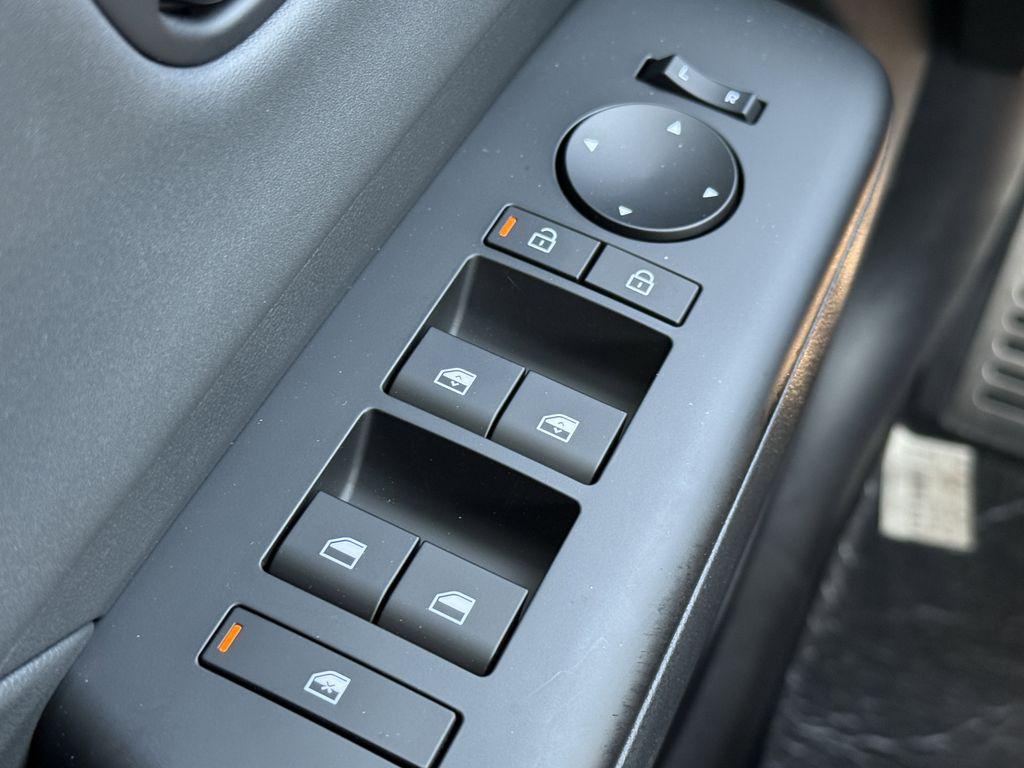 2025 Hyundai Kona EV N Line - Photo 23