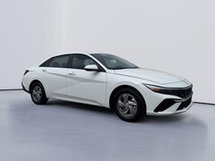 2026 Hyundai Elantra SE Sedan