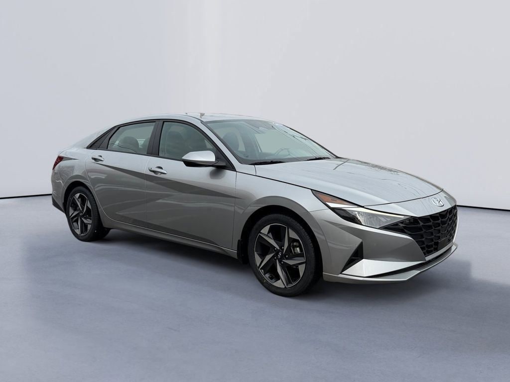 2023 Hyundai Elantra Sedan 