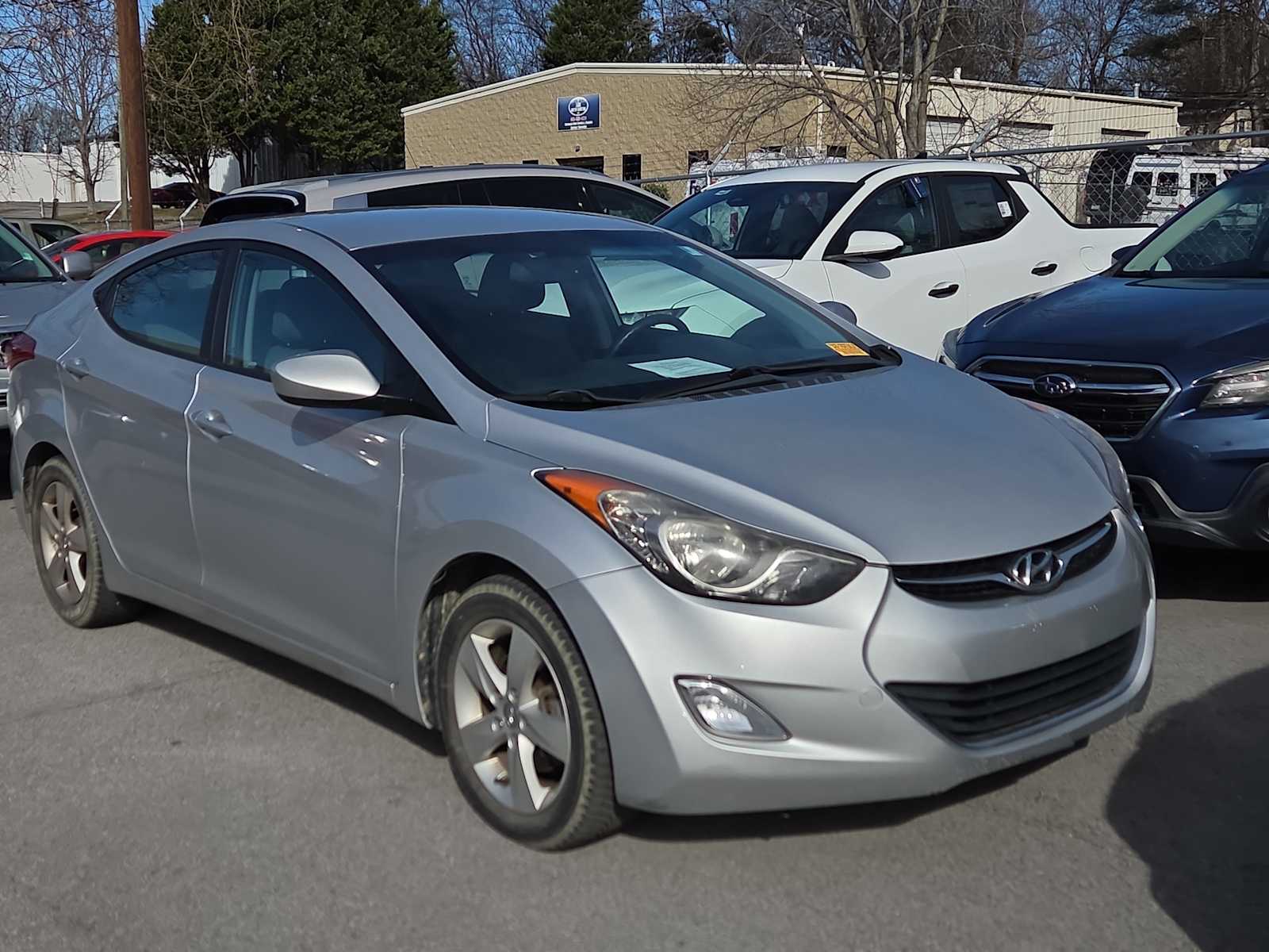 2013 Hyundai Elantra GLS's photo