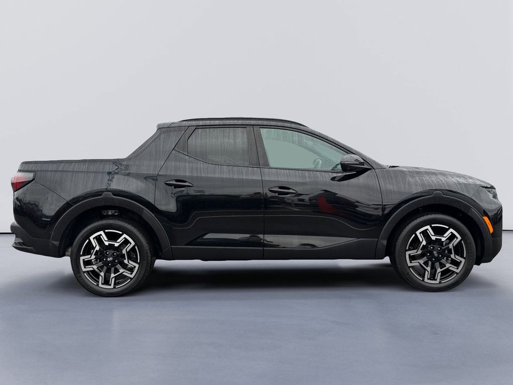 2025 Hyundai Santa Cruz Limited - Photo 2