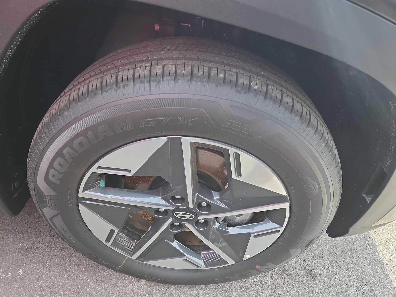 2026 Hyundai Tucson Hybrid SEL Convenience photo 2