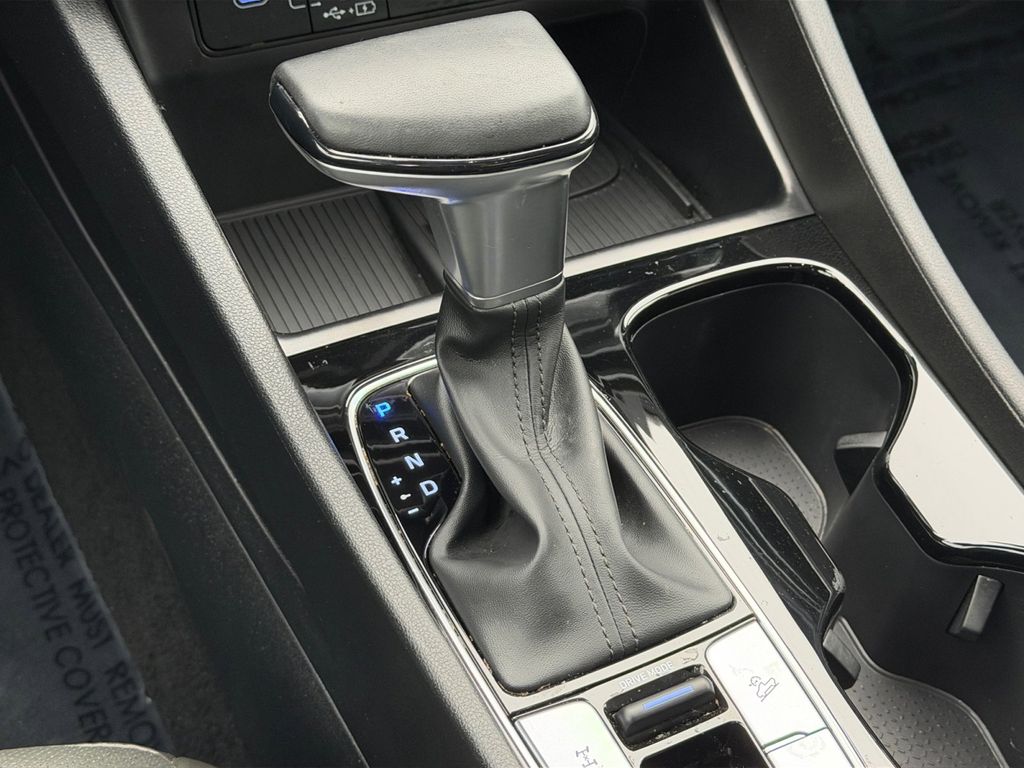 2025 Hyundai Santa Cruz Limited - Photo 15