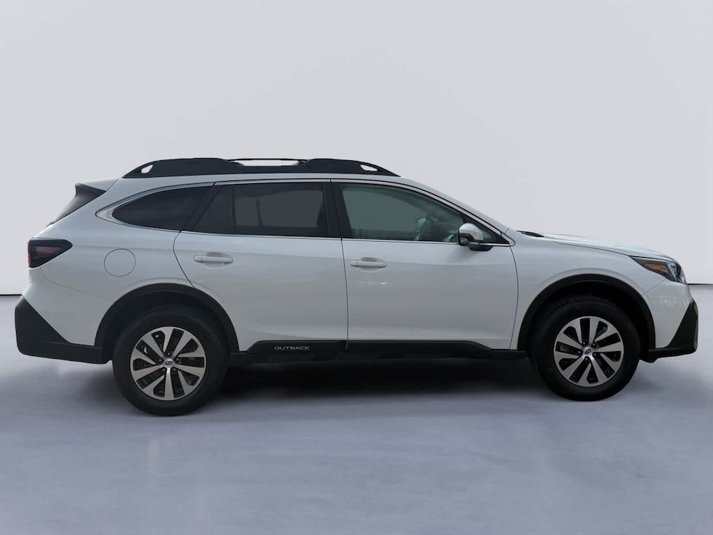 Used 2022 Subaru Outback Premium SUV