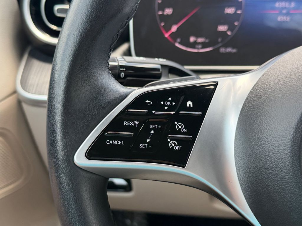 2025 Mercedes-Benz C-Class Sedan C 300 - Photo 24