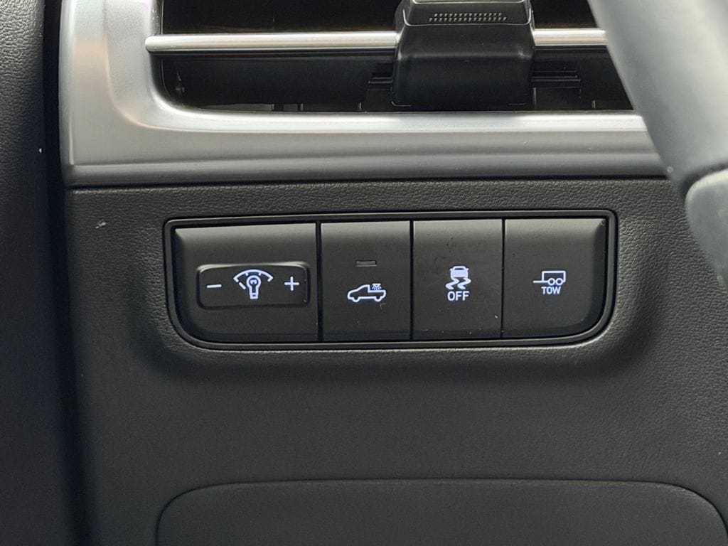 2025 Hyundai Santa Cruz Limited - Photo 20