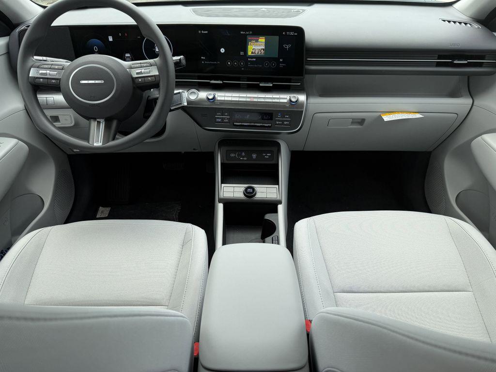 2025 Hyundai Kona EV SE - Photo 12