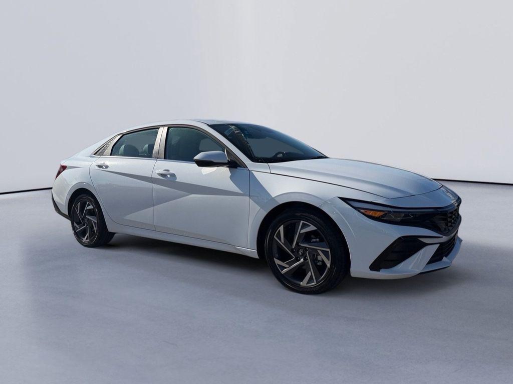 New 2026 Hyundai Elantra Limited