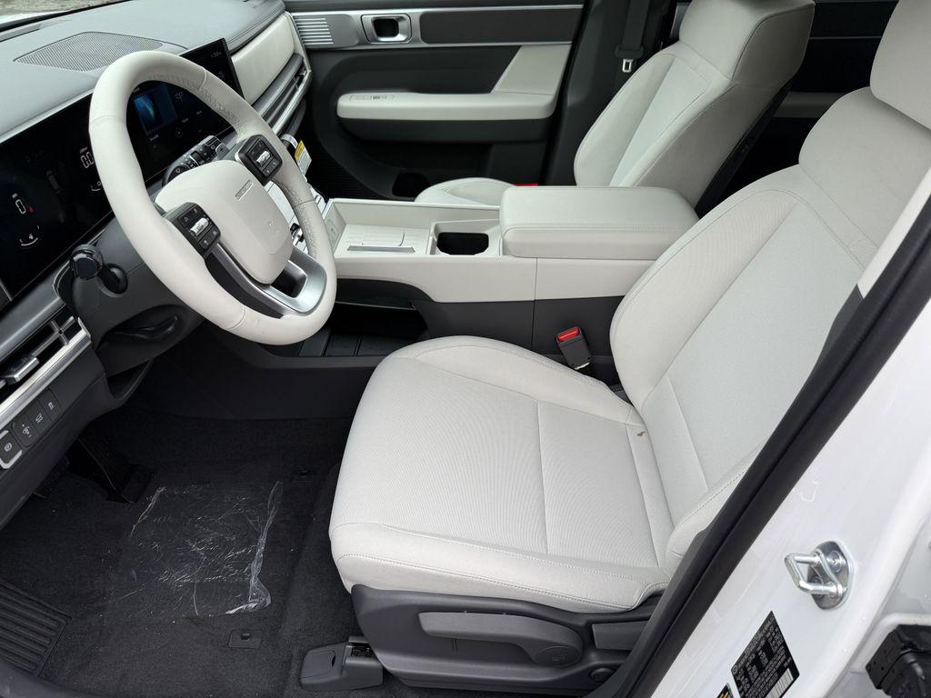2026 Hyundai Santa Fe SE - Photo 10