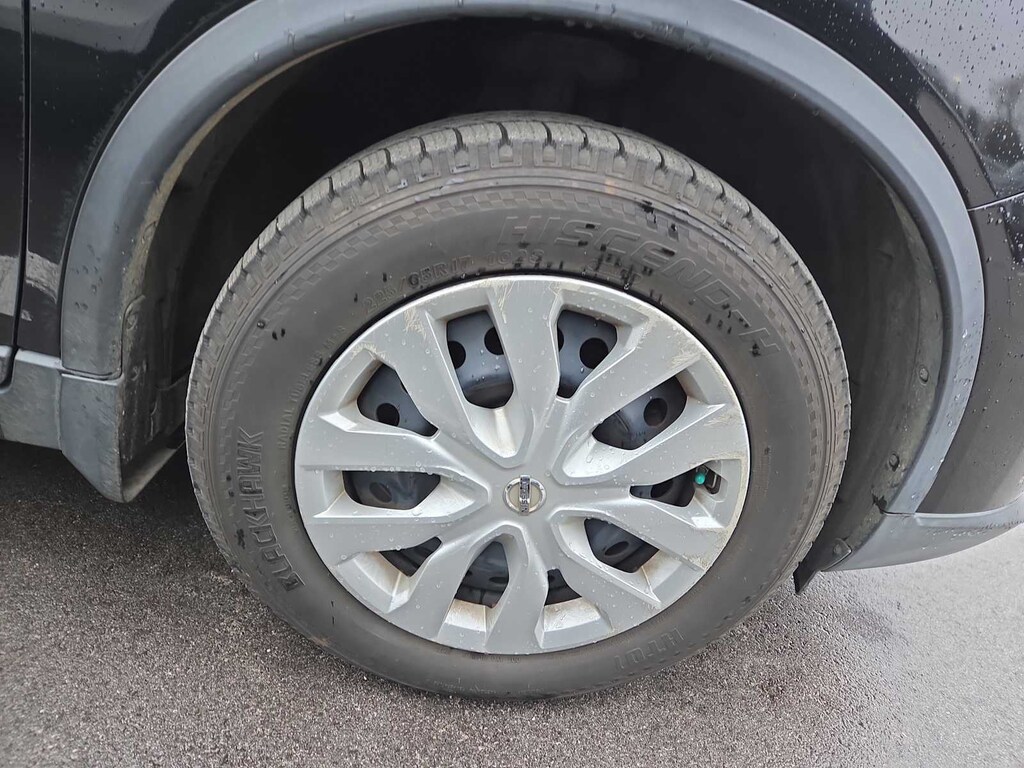 Used 2016 Nissan Rogue S SUV