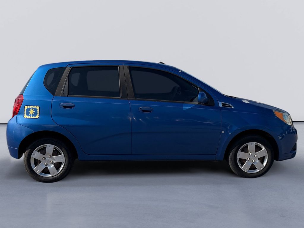 Used 2009 Chevrolet Aveo5 1LS with VIN KL1TD66E39B312376 for sale in Knoxville, TN